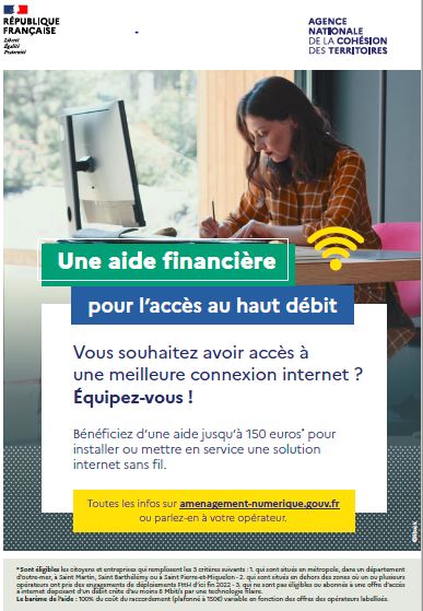 Affiche enti&egrave;re de la campagne presse montrant une femme devant son ordi et annon&ccedil;ant l'aide de l'&Eacute;tat.