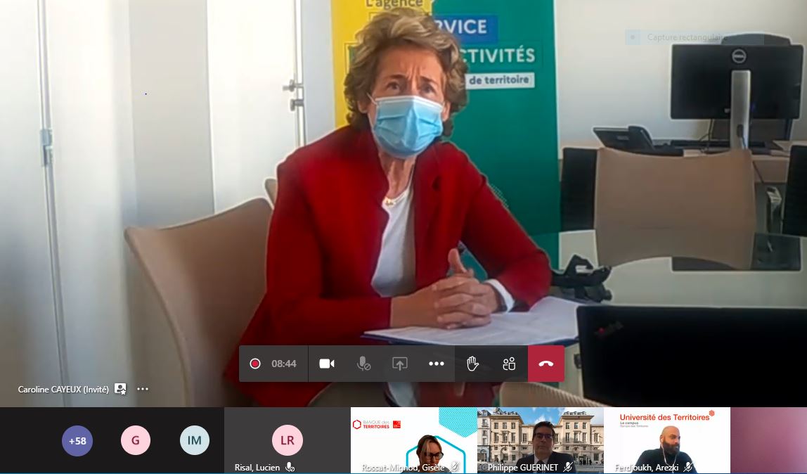 Capture &eacute;cran de la visioconf&eacute;rence, avec une mosa&iuml;que montrant la pr&eacute;sidente de l'ANCT en train d'intervenir.