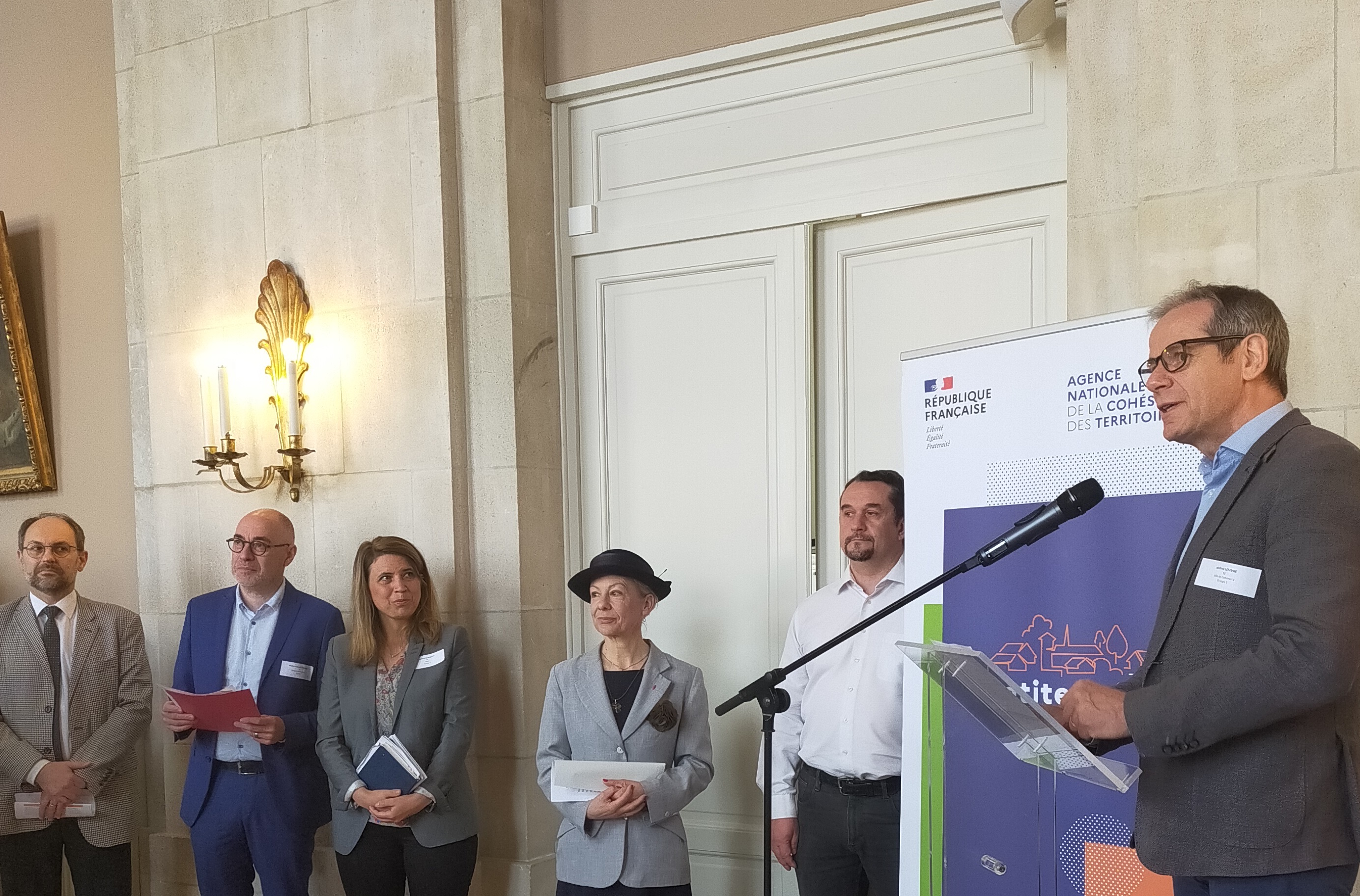 Ouverture de la rencontre Grand Est par Jérôme Lefèvre, maire de Commercy (Meuse).