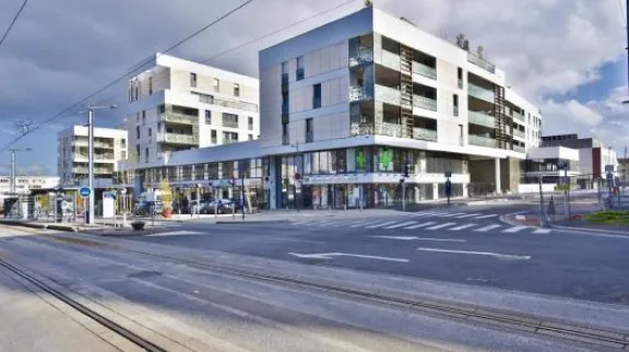 Restructuration d&rsquo;un centre commercial : donner du sens &agrave; la cr&eacute;ation d&rsquo;un centre-ville